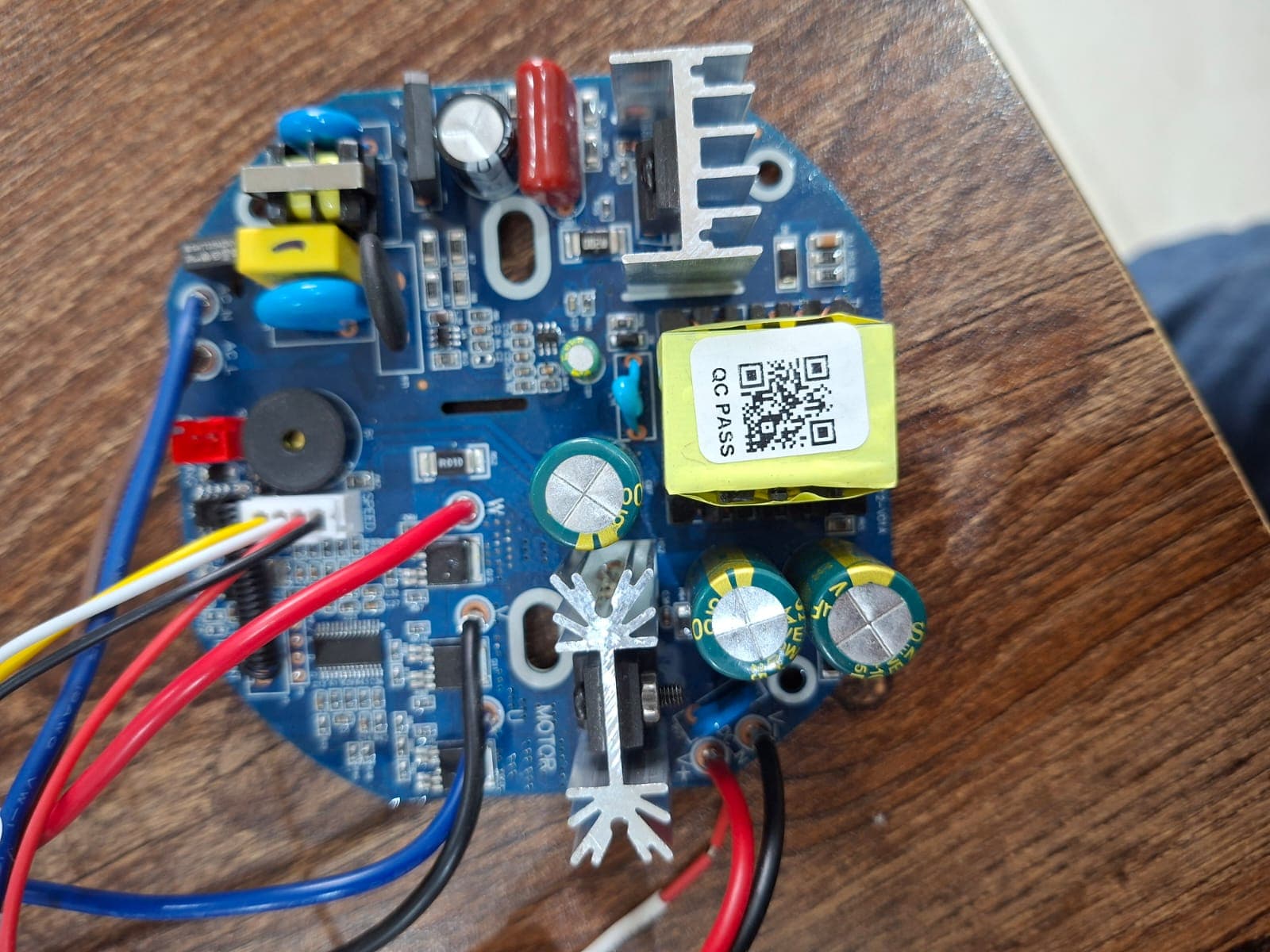 BLDC Motor Kit (High Efficiency) | 12V DC / 220V AC Compatible | Smart Controller | Max 100W