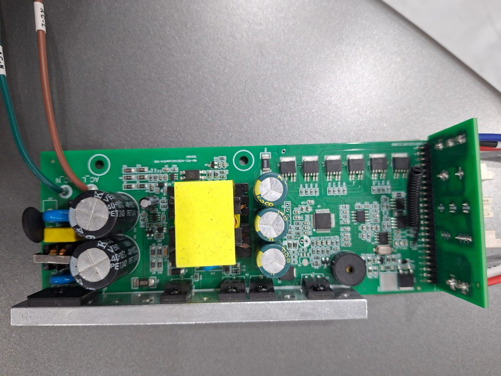 BLDC Motor Kit (High Efficiency) | 12V DC / 220V AC Compatible | Smart Controller | Max 100W